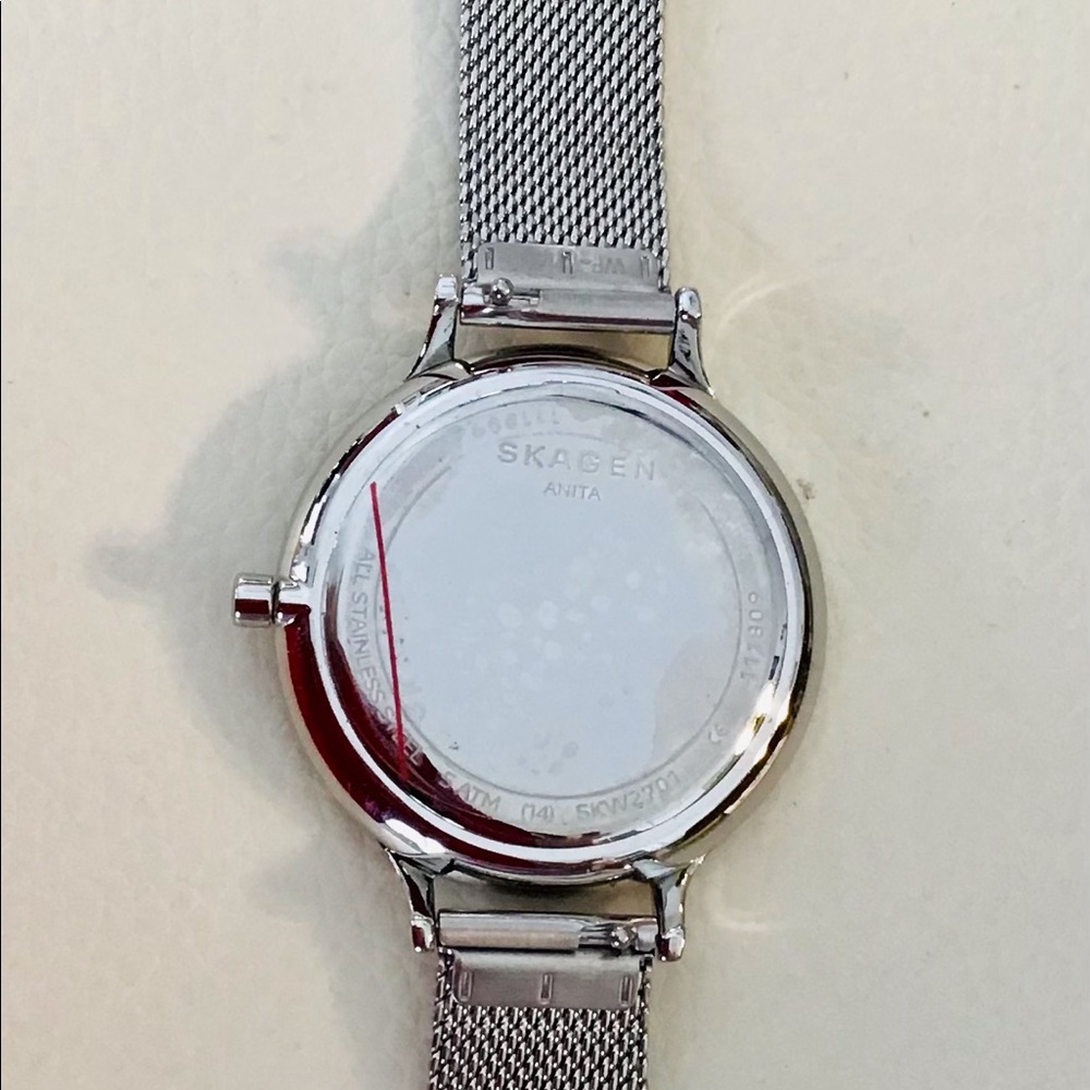 Watch - Picture 2 of 5